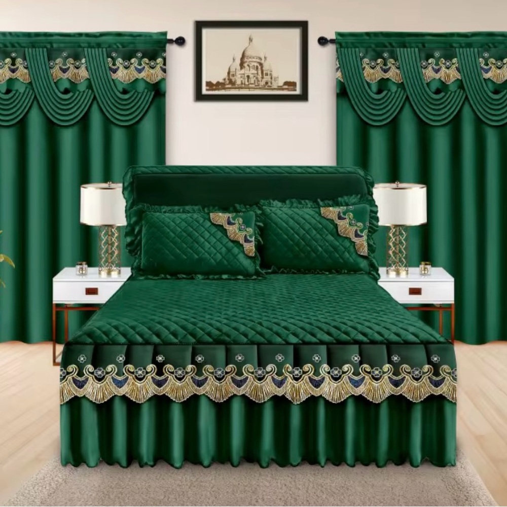 Luxurious Emerald Green Comforter Sets